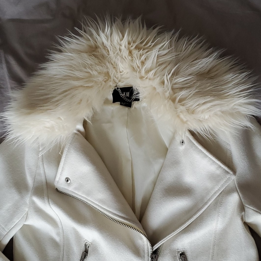 H&M Cream Pea Coat with Faux Fur Collar